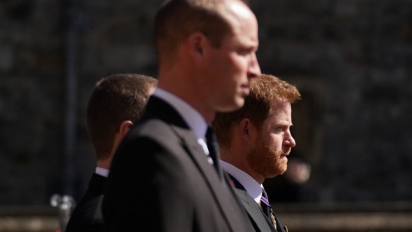 Harry şi William s-ar fi certat la funeraliile prinţului Philip: „Furia a crescut incredibil de mult. Multe cuvinte dure au fost spuse”